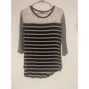 American Dream Size Medium Women’s Black and White Stripe Lace Long Sleeve